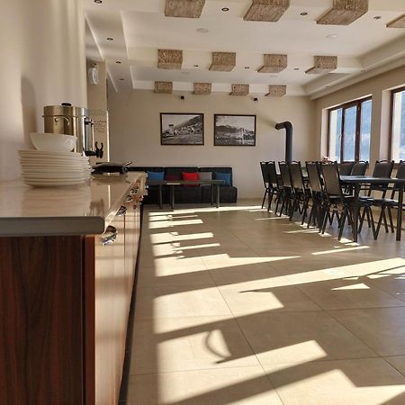 Roza'S Guest House ميستيا المظهر الخارجي الصورة