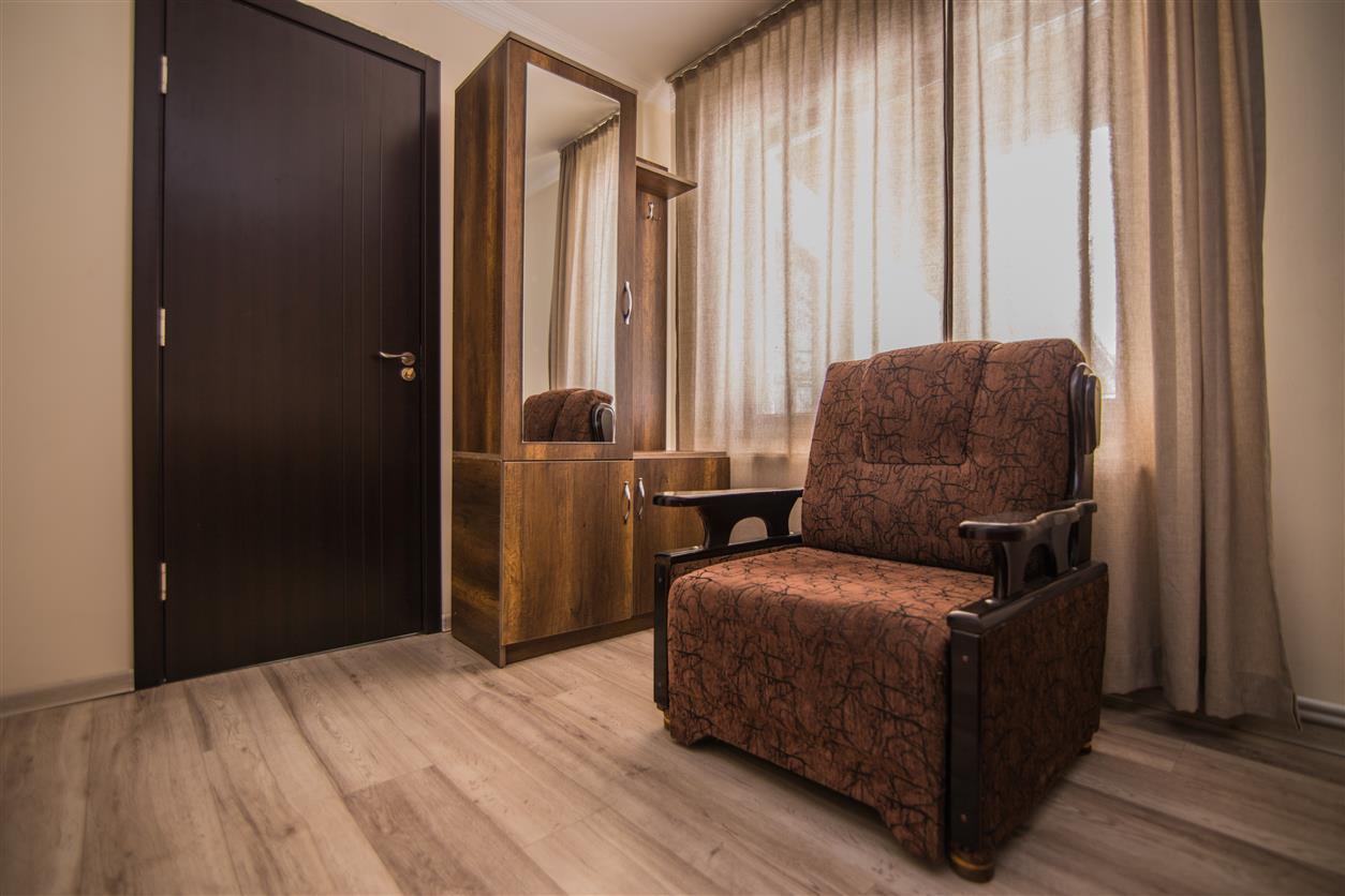 Roza'S Guest House ميستيا المظهر الخارجي الصورة